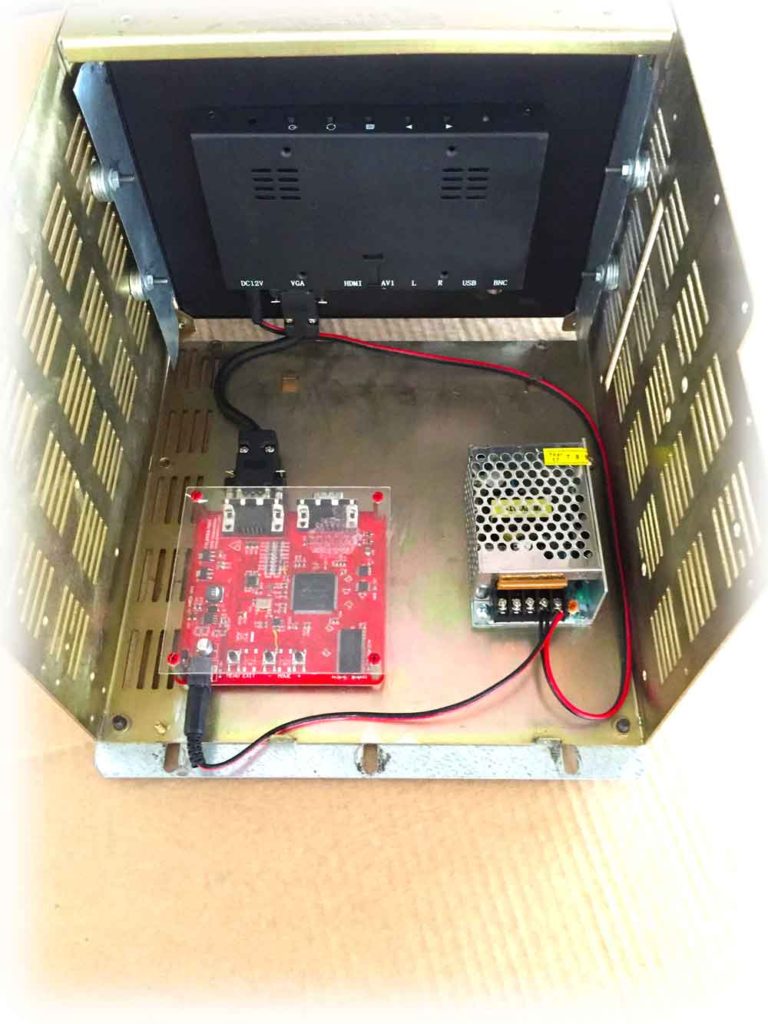 sostituzione monitor CRT con LCD x2VGA retro